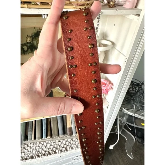 Vintage Y2K American Eagle Outfitters brown leather studded belt size Small - Picture 5 of 6